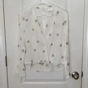 The room Women's Blouse with Embroidery